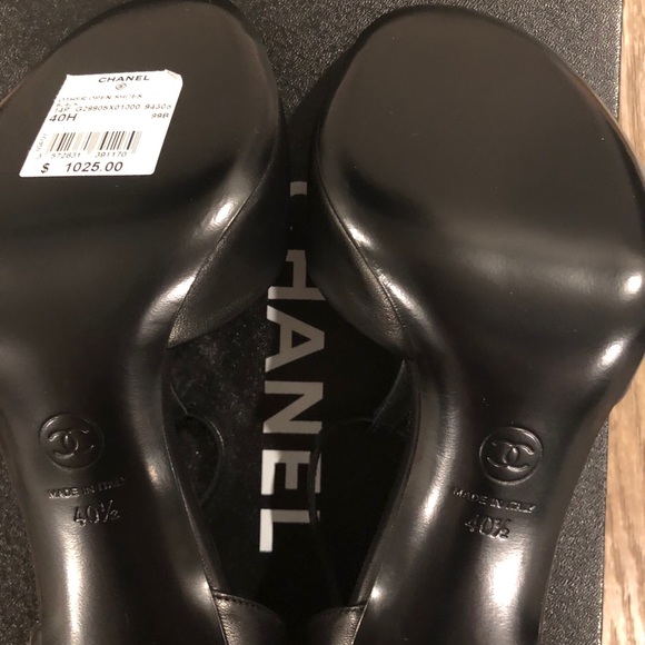 NWT in Box - CHANEL Peep Toe T-Strap Heels - Picture 5 of 9